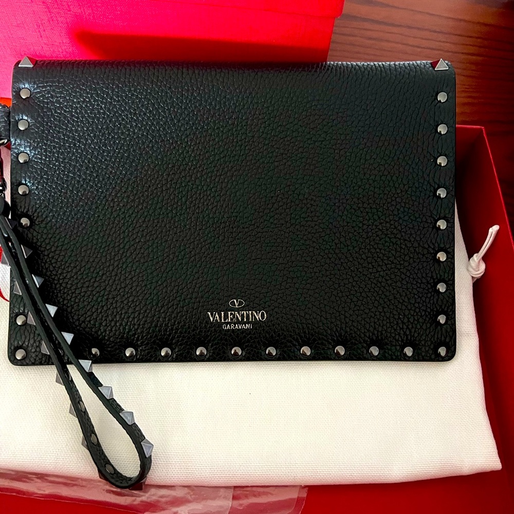 Valentino Garavani Rockstud pouch
